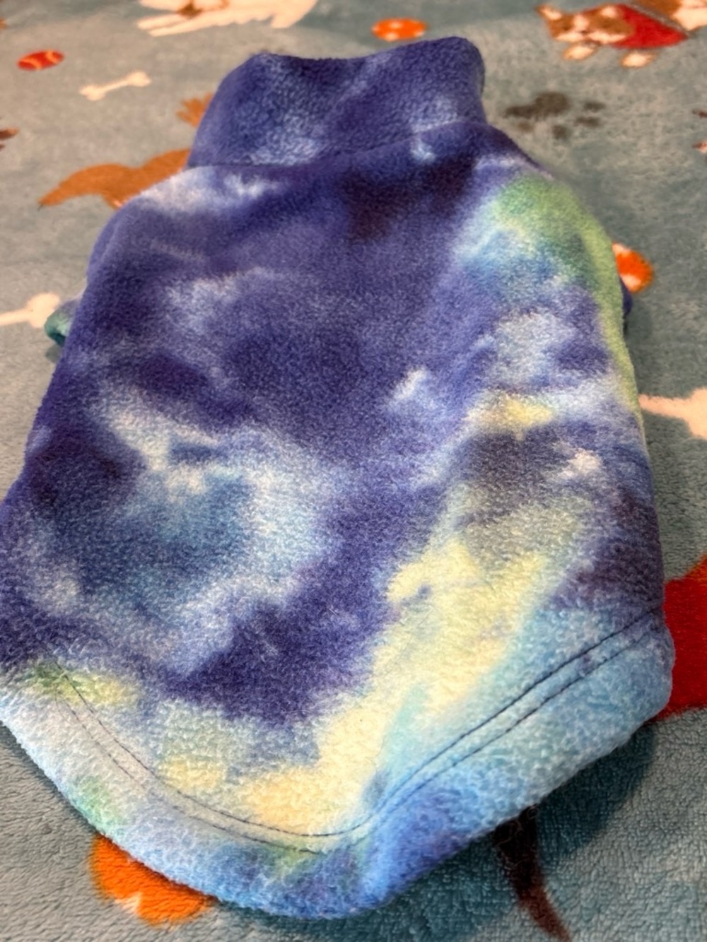 Cozy Tie-Dye Fleece Small Pet Coat in Blue and Cream